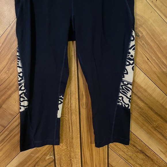 Psycho Bunny Women’s XS Blue And White Logo Print Leggings GUC - Picture 5 of 10